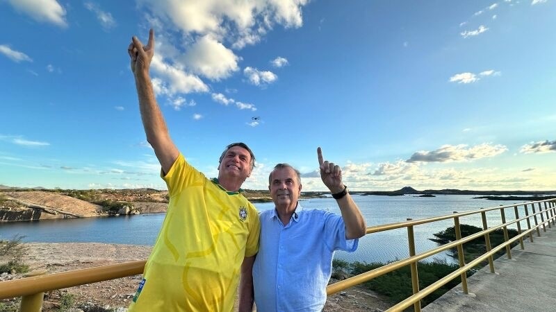 Bolsonaro manda testar nome novo da direita: Rogério Marinho aparece em 5º lugar em pesquisa presidencial