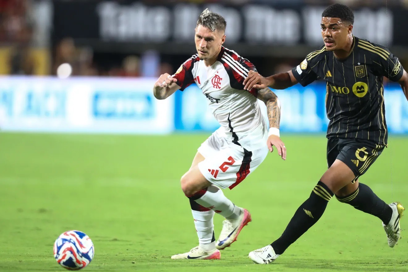 De olho no Bayern, Flamengo para na trave e empata com o LA FC no Mundial