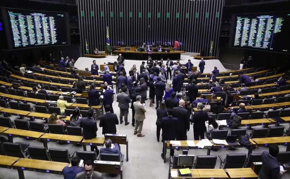 Em derrota para o governo, Câmara aprova derrubada de decretos que elevam IOF
