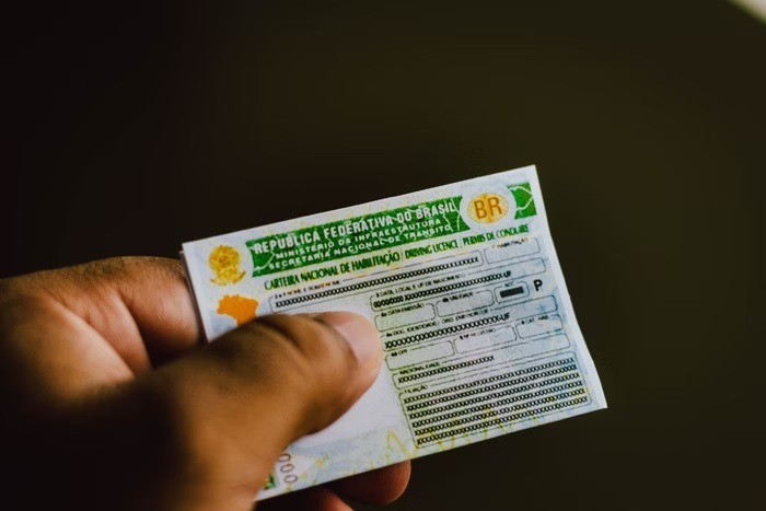 Lula sanciona CNH Social e veta toxicológico para categorias A e B