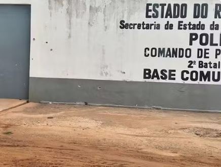 Bandidos aterrorizam cidade e metem bala na base da PM no RN