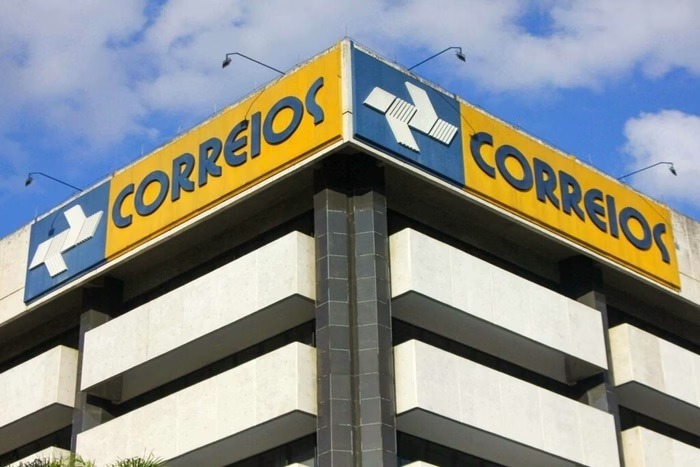 Chefe dos Correios é pressionado pelo Planalto a demitir funcionários
