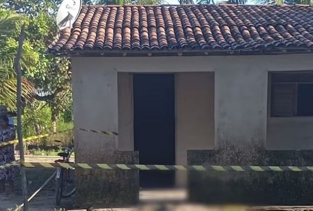 Bizarro: Filho espanca pai até a morte usando tijolo e depois vai tirar soneca
