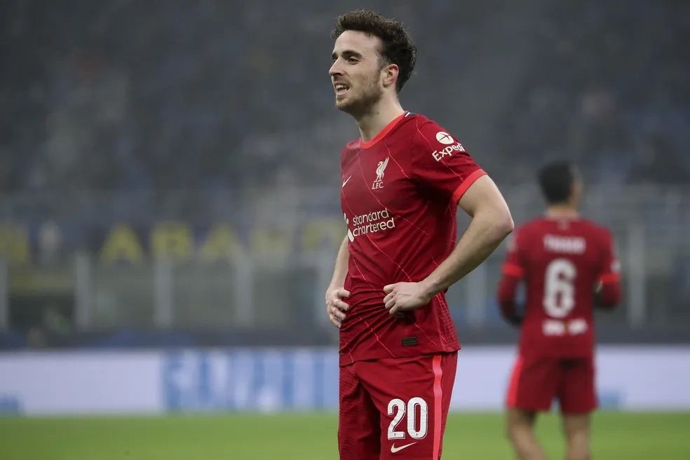 Atacante do Liverpool e seleção portuguesa morre em acidente na Espanha