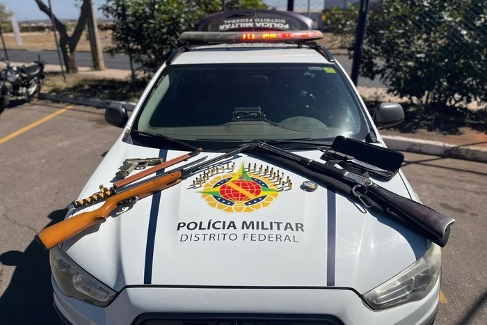 Briga por vaga em estacionamento acaba com mãe e filho baleados