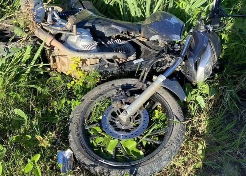 Colisão entre carro e moto deixa motociclista gravemente ferido no interior do RN; motorista foge