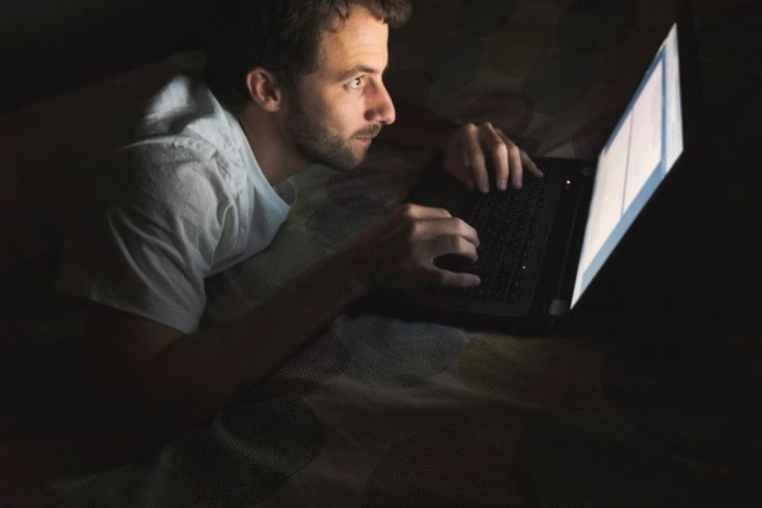 Sexo com IA pode ser considerado traição? Especialistas respondem