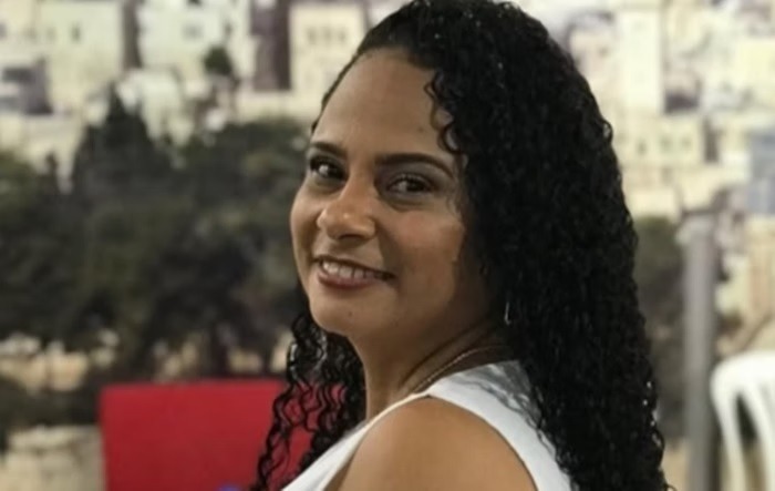 Traficantes atiraram em carro de pastora após marido mostrar bíblia