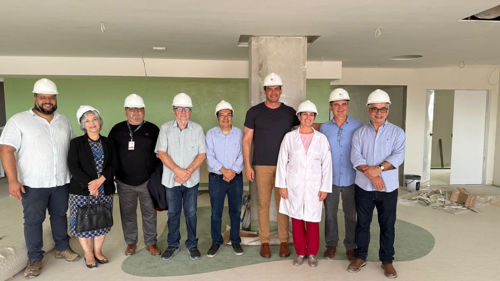 Senador Styvenson visita obras do primeiro hospital oncológico infantil do RN, viabilizado com recursos do seu mandato
