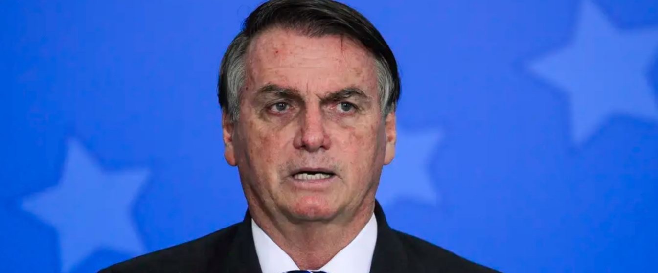 Bolsonaro avalia acionar Casa Branca contra tarifaço de Trump