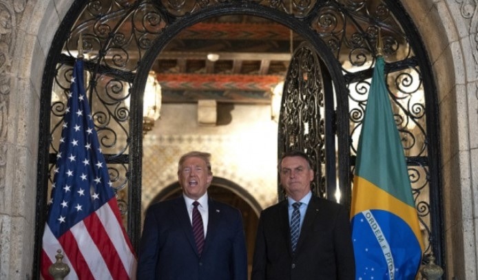 Bolsonaro faz apelo ‘urgente’ aos Poderes para aceitar condições dos EUA em relação ao tarifaço