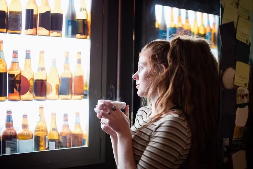 O que acontece com seu corpo quando você deixa de beber álcool: mudanças começam a partir do 1º dia