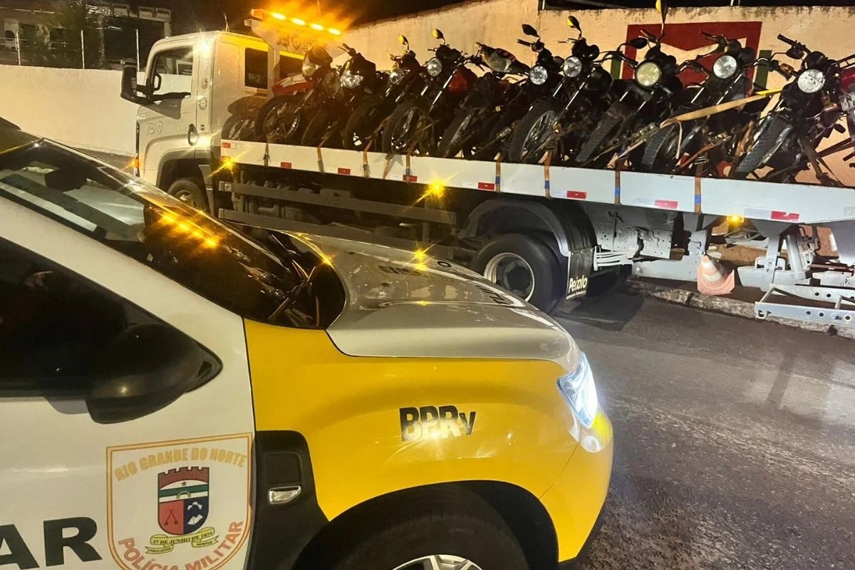 “Operação Sossego” recolhe onze motos e captura dois foragidos da justiça na Grande Natal