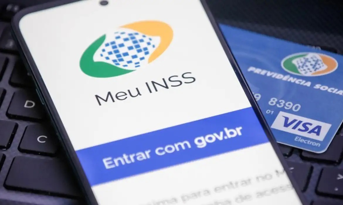 INSS paga R$ 2,3 milhões a mortos e fantasmas em esquema de fraude