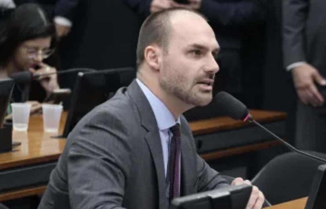 Diretor da PF diz que ameaça de Eduardo será incluída em inquérito