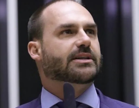 Governadores avaliam cargo estadual para Eduardo Bolsonaro