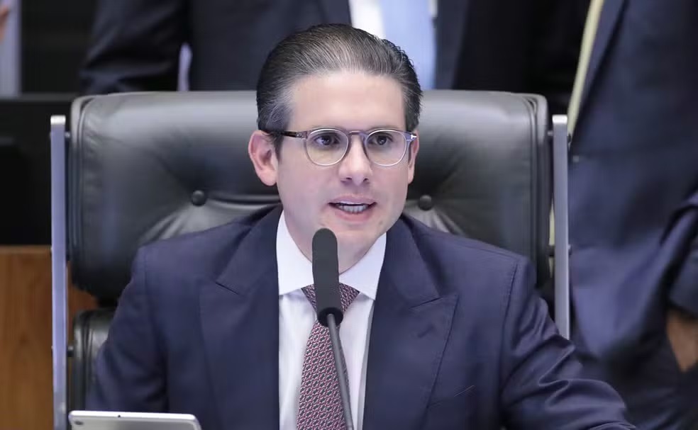 Hugo Motta proíbe reuniões em comissões da Câmara