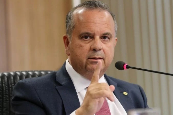 Rogério Marinho volta atrás e critica decisão de Moraes