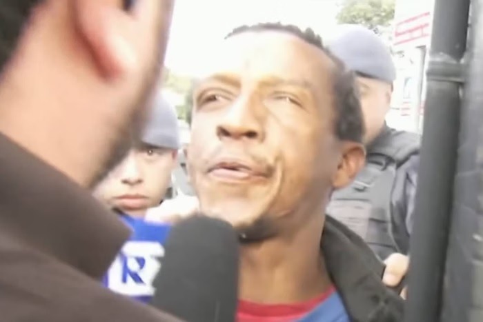 Repórter da Band leva cusparada de acusado de homicídio