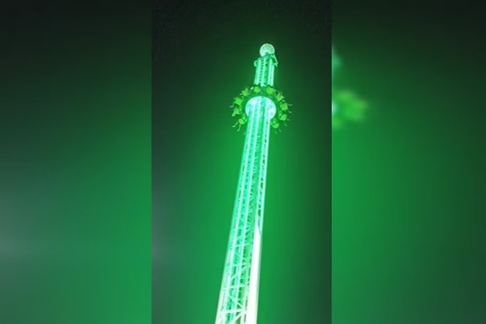 Crianças em pânico: parque explica por que brinquedo travou a 30 m