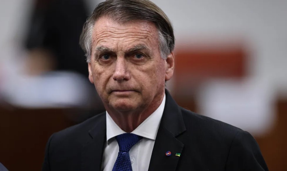 IPESPE: 46% identificam Bolsonaro como principal representante da direita