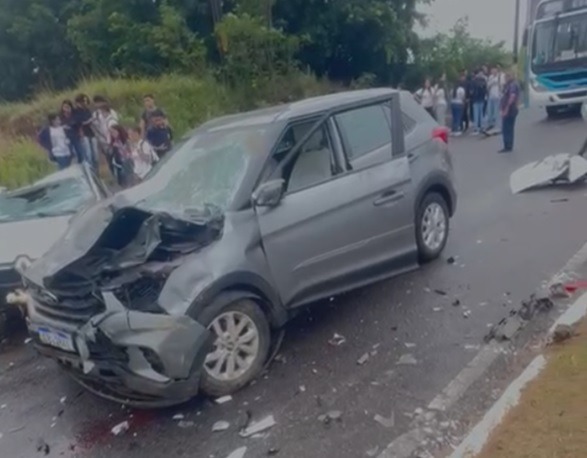VÍDEO: "Carro veio voando": Criança morre em acidente grave na Olavo Montenegro
