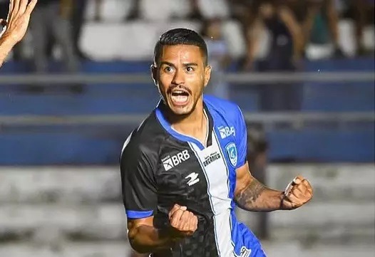 Zagueiro Lucas Oliveira, ex-Capital/DF, é o novo reforço do América