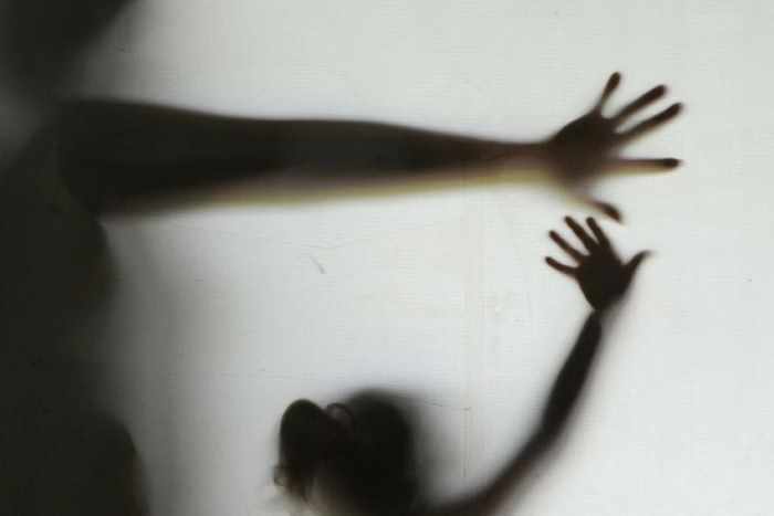Número de vítimas do maior predador sexual ultrapassa 200