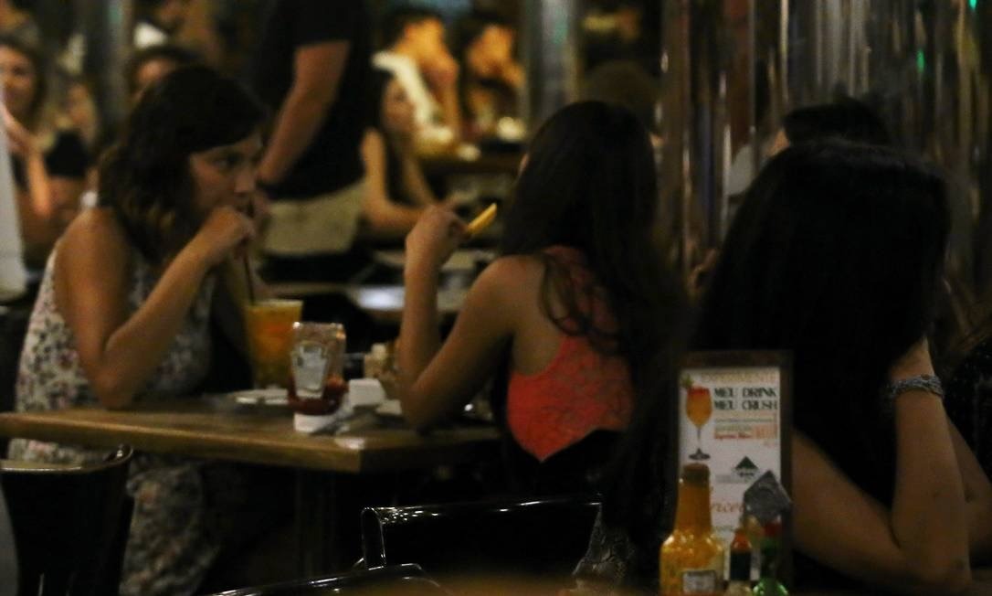 Bares e restaurantes de Natal agora são obrigados a agir em casos de assédio