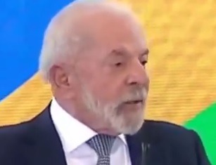 Lula diz que salário dele de R$ 46 mil “não é muito”, “não é fácil a vida”