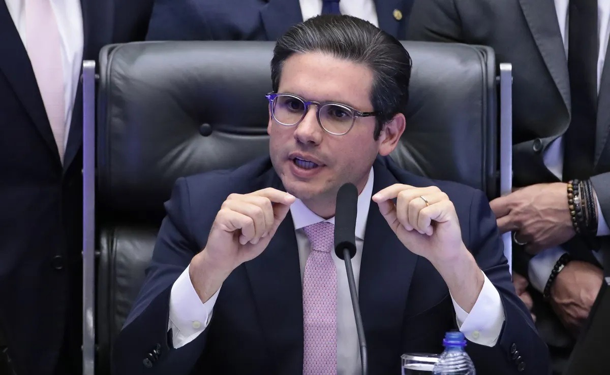 Hugo Motta nega acordo com bolsonaristas para pautar anistia