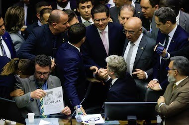 Motta avalia afastamento do mandato de pelo menos 3 deputados por 6 meses devido a motim; veja quem