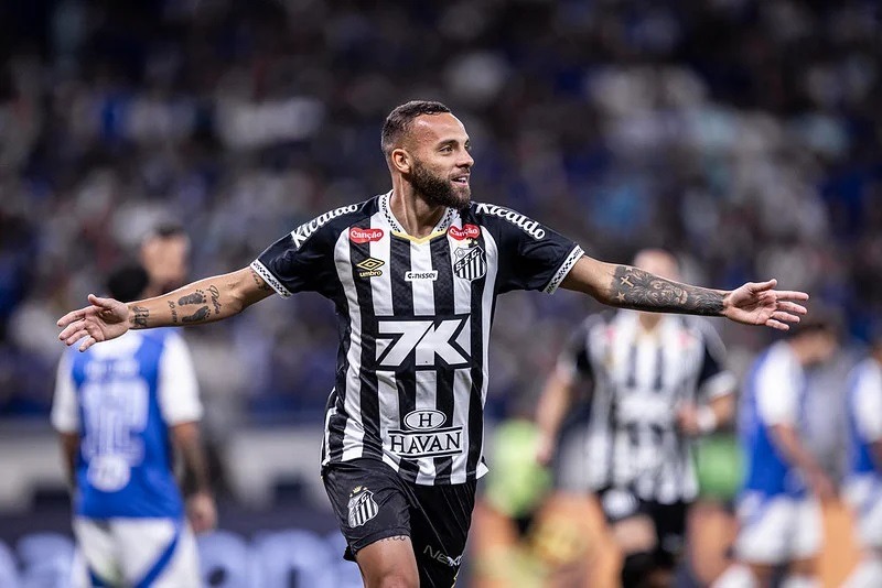 Santos bate Cruzeiro de virada no Mineirão e Fla abre vantagem na liderança; veja resultados do Brasileirão