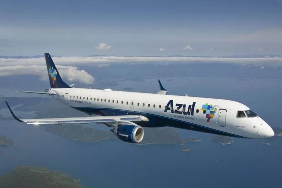 Azul deixará de operar em 13 cidades e cortará mais de 50 rotas no Brasil