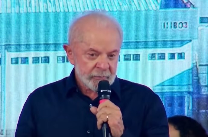 “Trump fez uma insensatez com o Brasil”, diz Lula após novas sanções dos EUA
