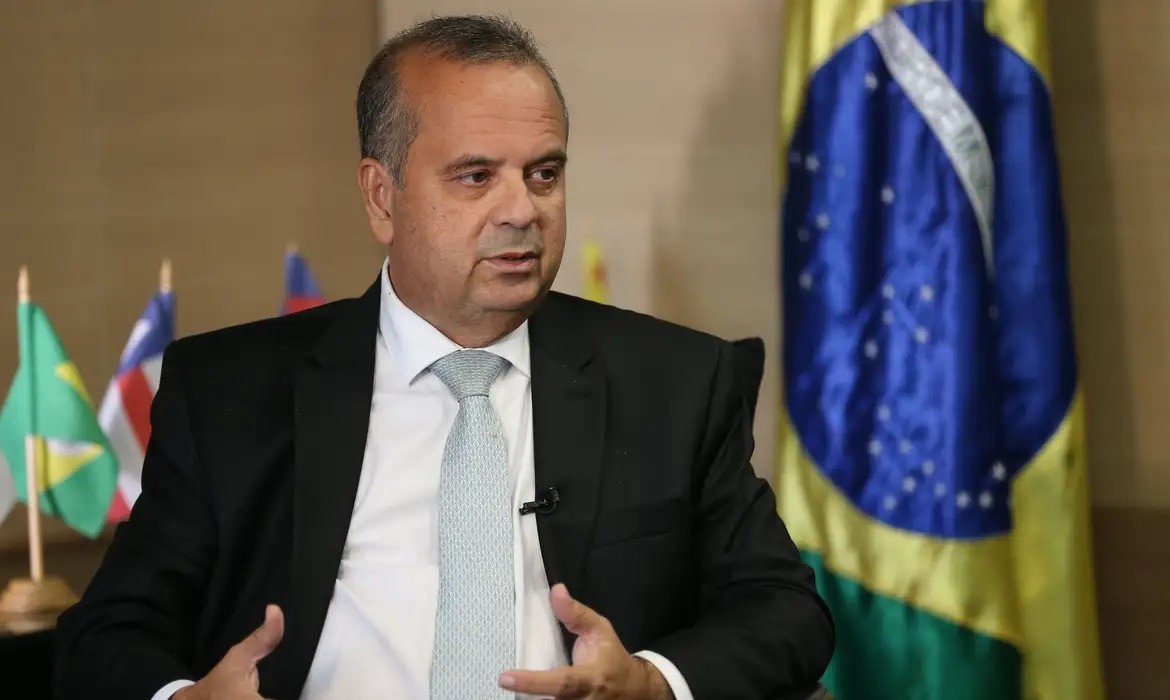 Rogério Marinho comenta decisão de Flávio Dino sobre leis estrangeiras no Brasil