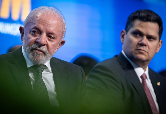 Governo admite derrota na CPMI do INSS e faz reunião de emergência