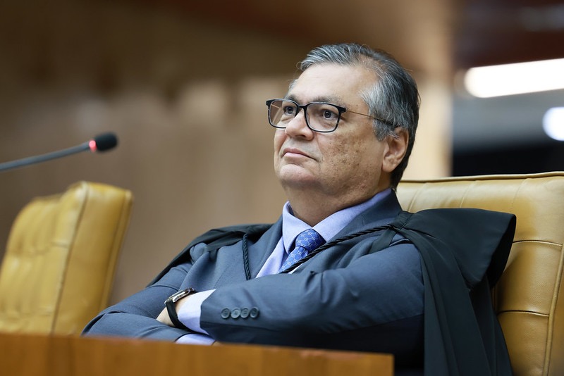 “Não sabia que era tão poderoso”, diz Dino após queda de ações de bancos