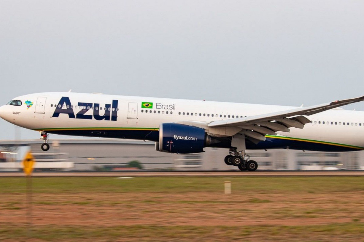 Manobra em voo da Azul leva pânico a passageiros no Recife
