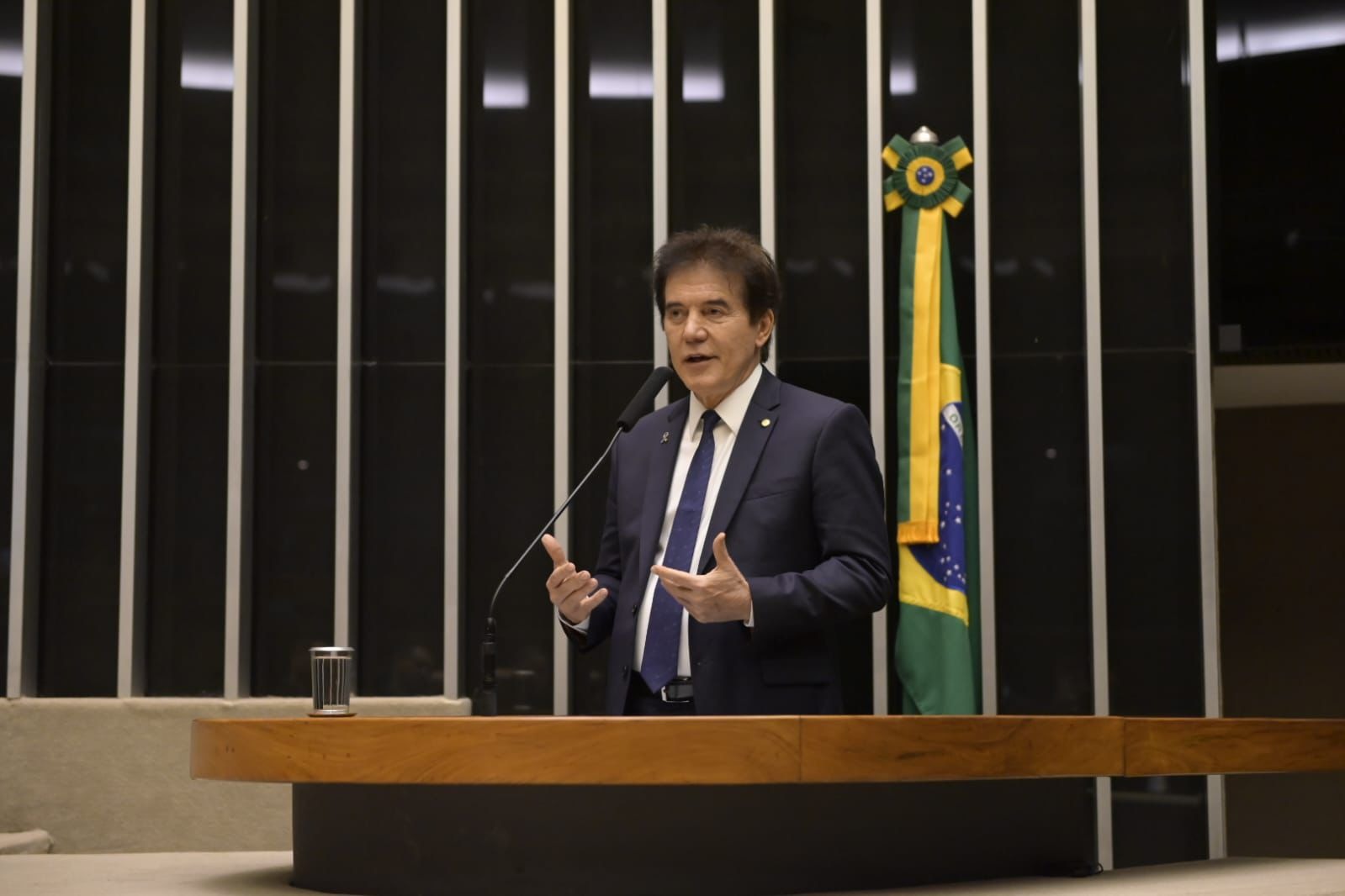 Robinson Faria promove sessão solene na câmara federal em homenagem ao dia do Orgulho Autista