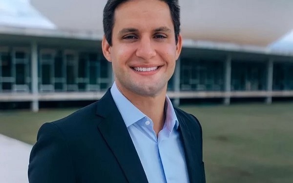 Rafael Motta passa por cirurgia na coluna: ‘tudo leva a crer que ele vai andar normalmente’, diz médico