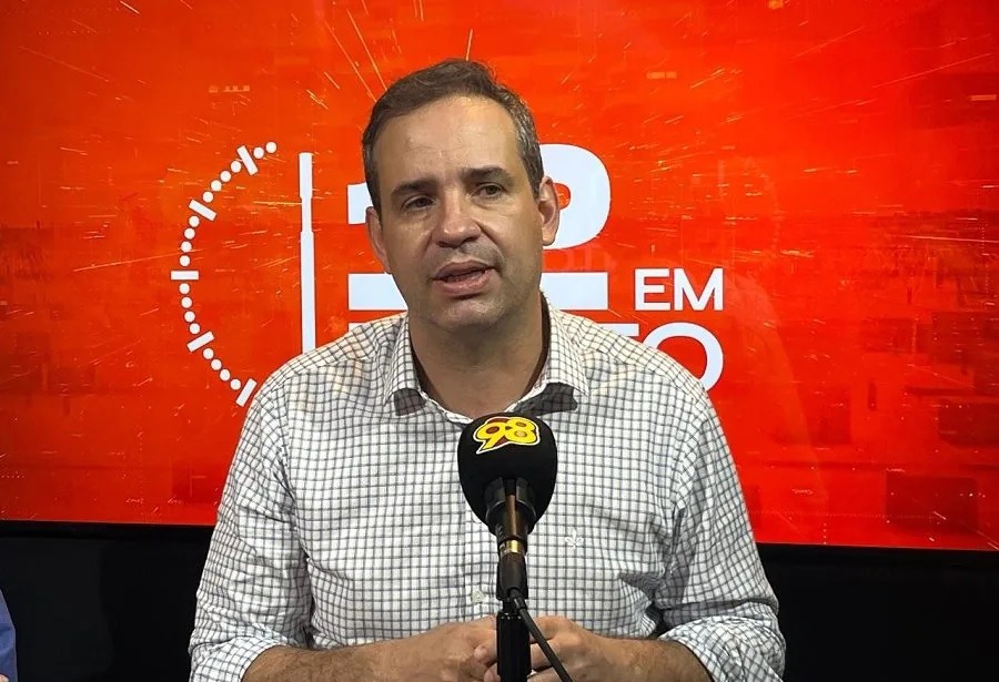 Cadu Xavier anuncia retomada de repasses da dívida ativa aos municípios do RN e critica secretário de Natal