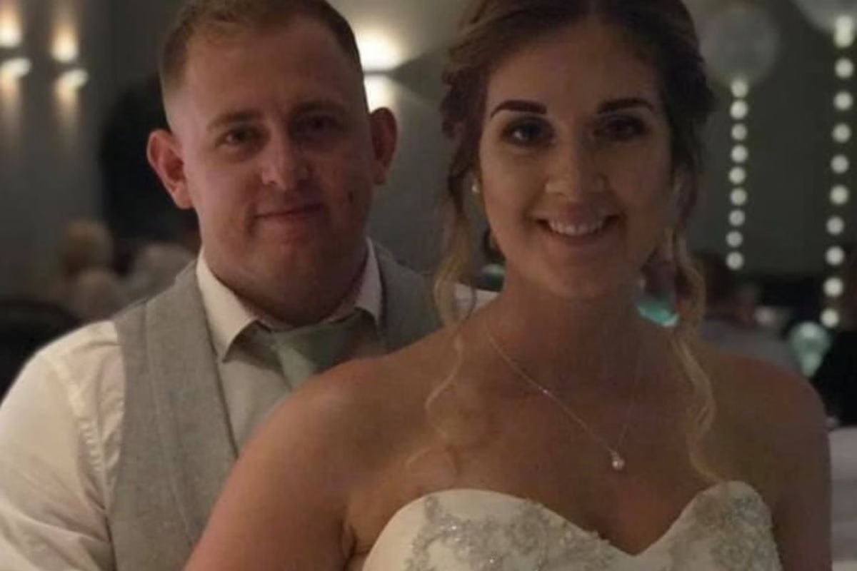 Casal gera polêmica ao abrir clube de swing e vetar pessoas “feias”