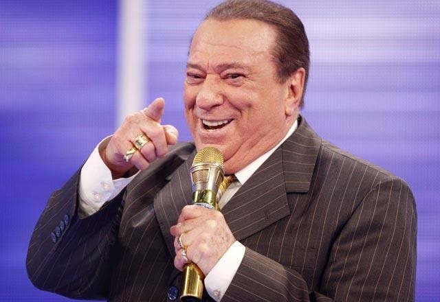 Raul Gil é internado em hospital de São Paulo após mal-estar