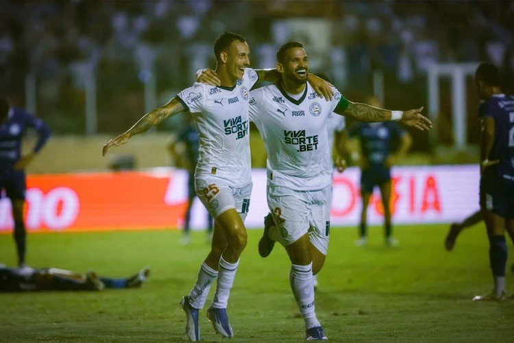 Bahia goleia Confiança e encaminha título da Copa do Nordeste