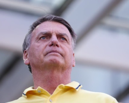 Novo projeto de Lei da Anistia libera Bolsonaro para disputar eleições em 2026