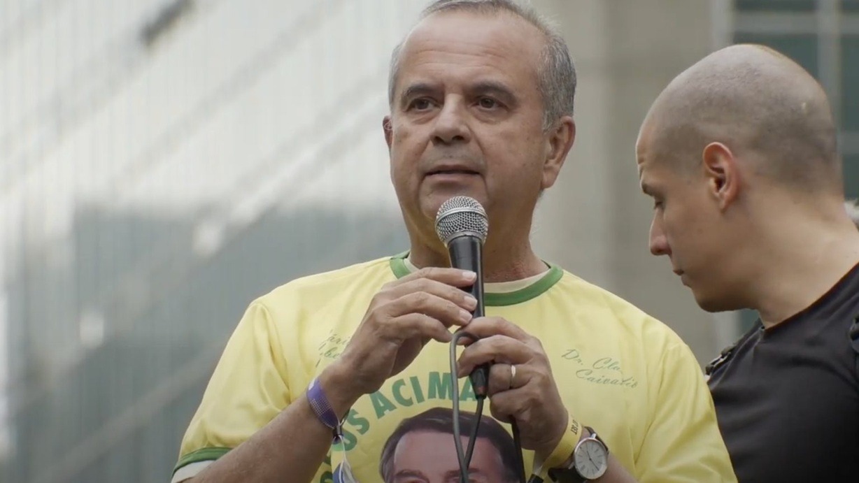 Rogério Marinho pede a volta de Bolsonaro e fala em seguir “indignado”