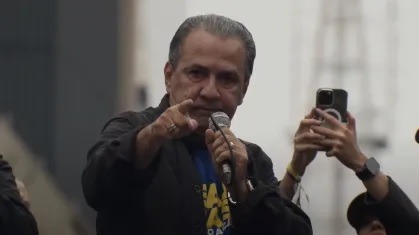 Malafaia quer vetar bandeira dos EUA nos próximos atos: “Não achei legal”