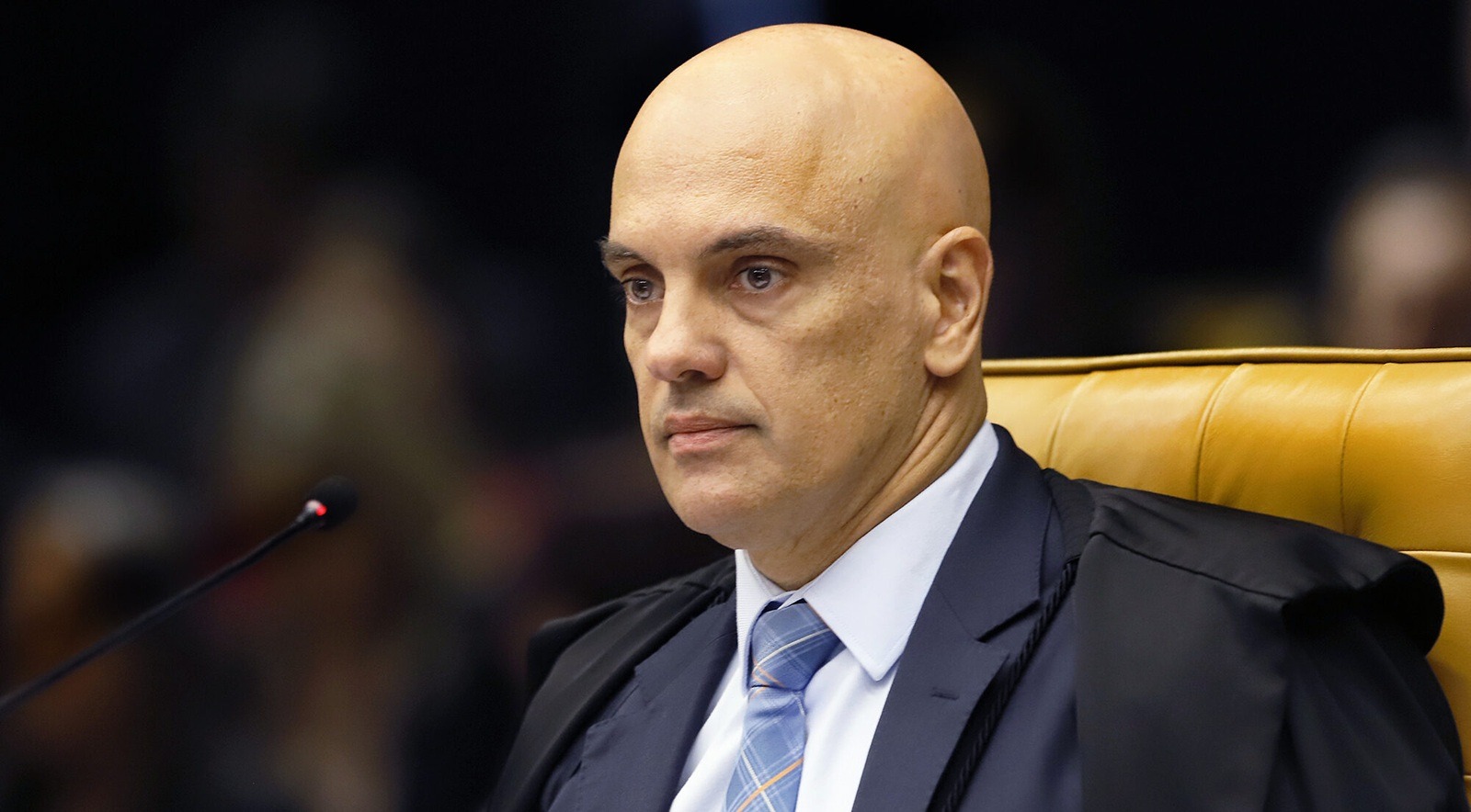 STF retoma julgamento de Bolsonaro com voto de Moraes em meio a tensão com Tarcísio
