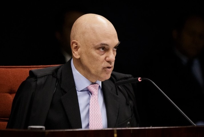 Embaixada dos EUA manda recado a Moraes durante julgamento de Bolsonaro no STF: “continuaremos a tomar as medidas cabíveis”